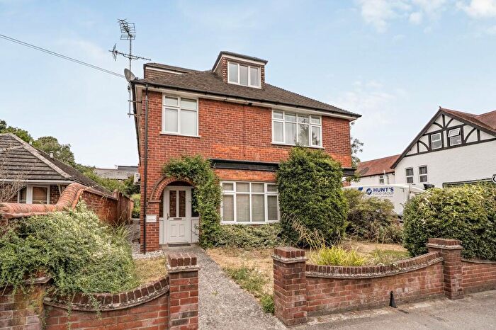 1 Bedroom Flat To Rent In Church Road, Caversham, RG4