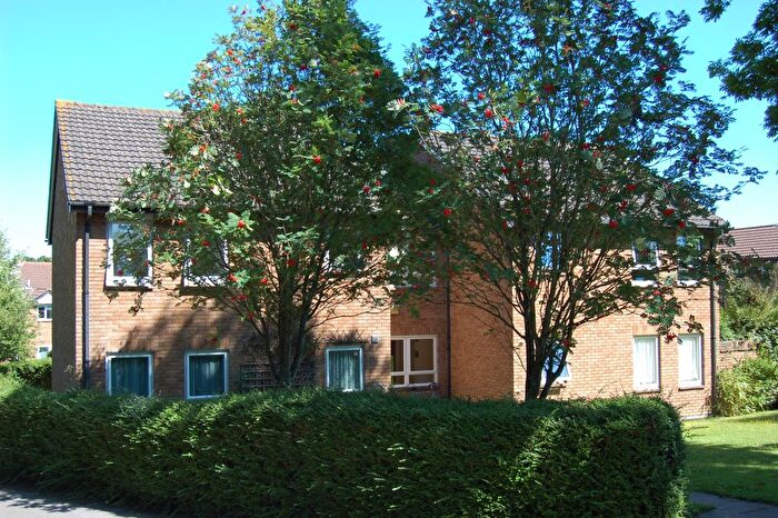 Studio To Rent In Bankhill Drive, Lymington, Hampshire, SO41