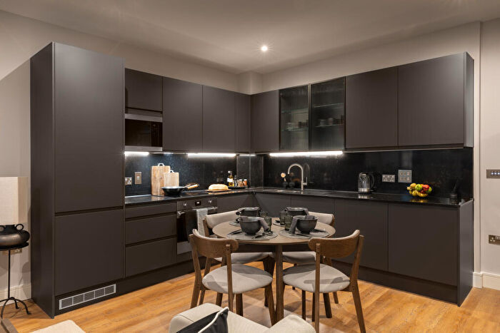 2 Bedroom Apartment To Rent In Lower Essex Street, Birmingham, B5