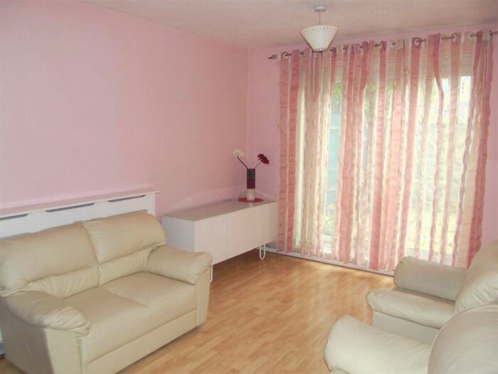 1 Bedroom Flat To Rent In Argyle Road Custom House, E16