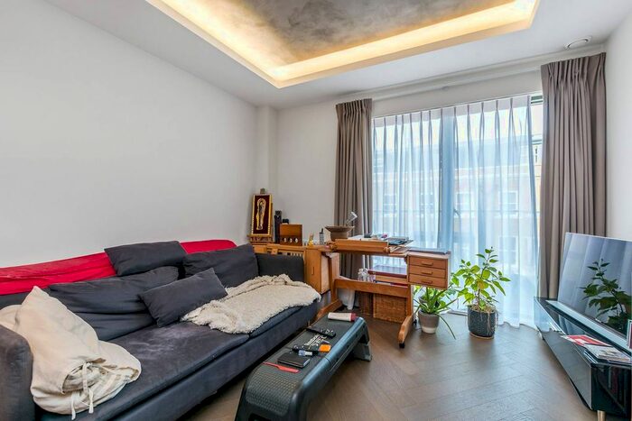1 Bedroom Flat To Rent In Brewery Wharf, Twickenham, TW1