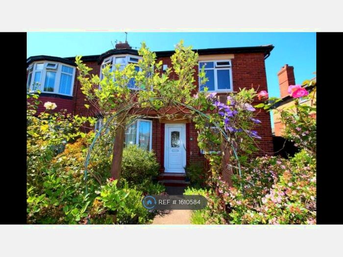 2 Bedroom Flat To Rent In Closefield Grove, Whitley Bay, NE25