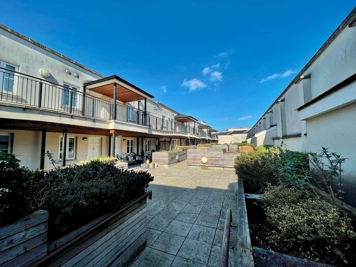 2 Bedroom Property To Rent In Southgate Street, Bath, BA1