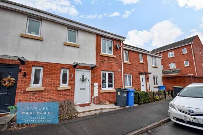 3 Bedroom Town House For Sale In Poundlock Avenue, Hanley, Stoke-On-Trent, ST1