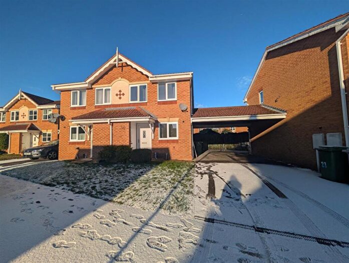 2 Bedroom Semi Detached House For Sale In Cludd Avenue, Newark, NG24