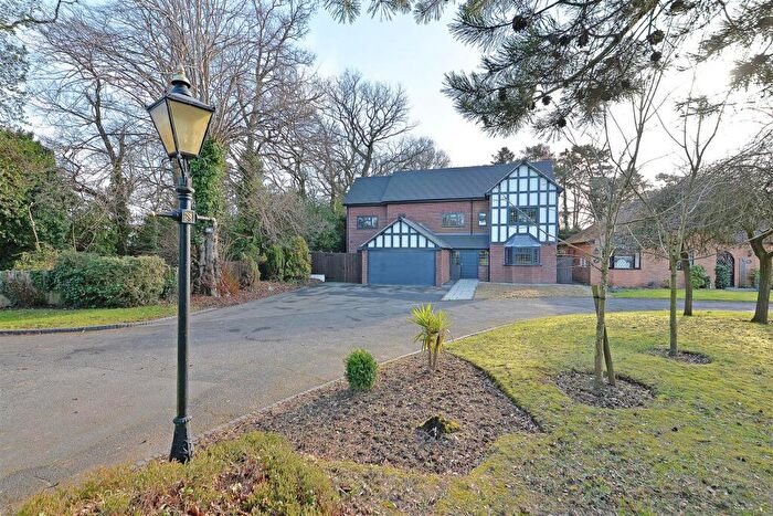 7 Bedroom Detached House To Rent In Forest Park, Sutton Coldfield, B76