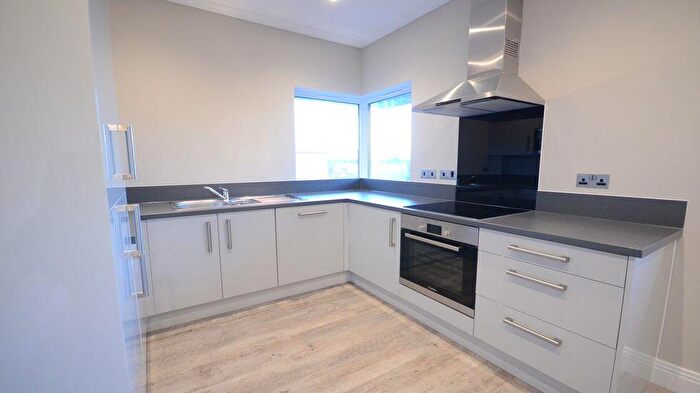 1 Bedroom Flat To Rent In Astoria Heights, - Farnham Road, Slough, SL1