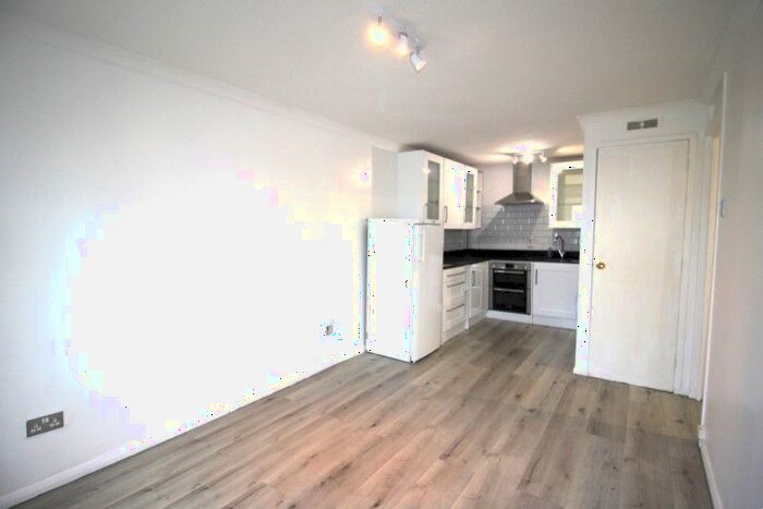 1 Bedroom Flat To Rent In Danziger Way, Borehamwood, WD6
