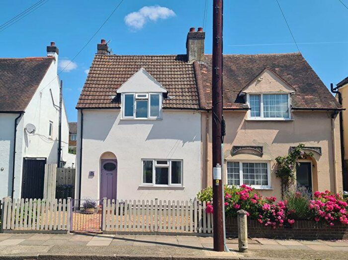 2 Bedroom Semi-Detached House To Rent In Lannoy Road, New Eltham, SE9