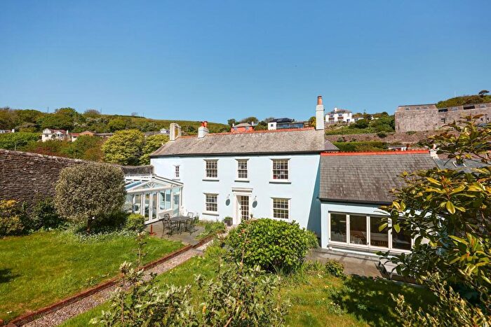 3 Bedroom Detached House For Sale In Cawsand, PL10