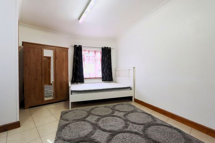 1 Bedroom Flat To Rent In Morland Gardens, Southall, UB1