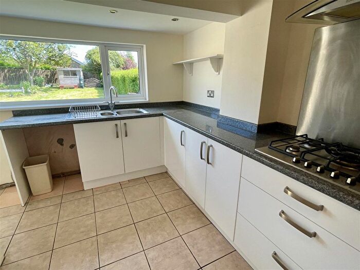 2 Bedroom Bungalow For Sale In Singleton Road, Upper Tumble, Llanelli, SA14