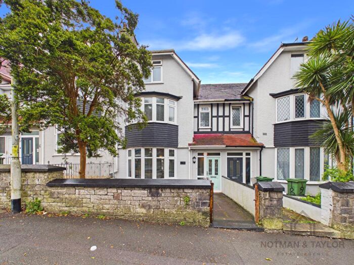 4 Bedroom Terraced House For Sale In Devonport Road, Plymouth, PL1