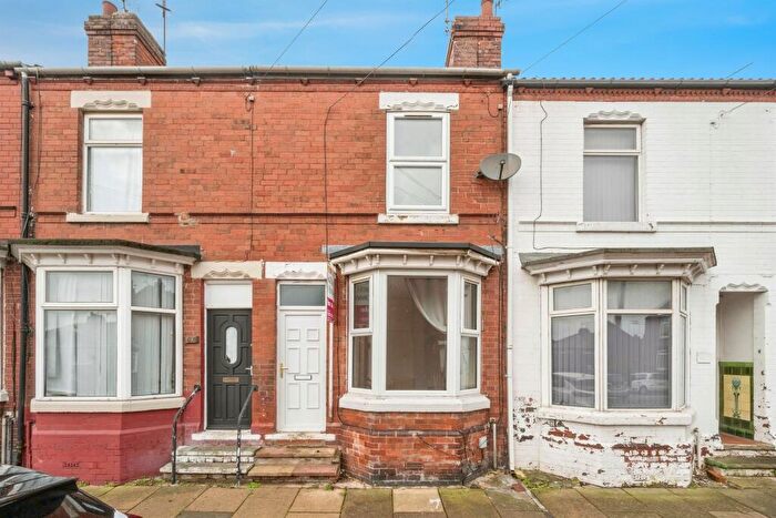 2 Bedroom Terraced House For Sale In Lister Avenue, Balby, Doncaster, DN4