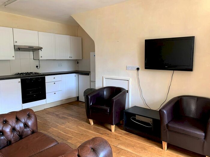 4 Bedroom Semi-Detached House To Rent In Old Fosse Road, Odd Down, Bath, BA2