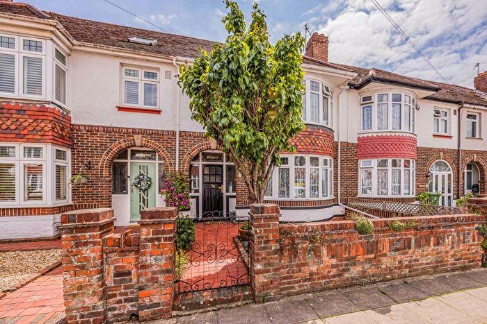 3 Bedroom Terraced House For Sale In Dysart Avenue, Drayton, PO6