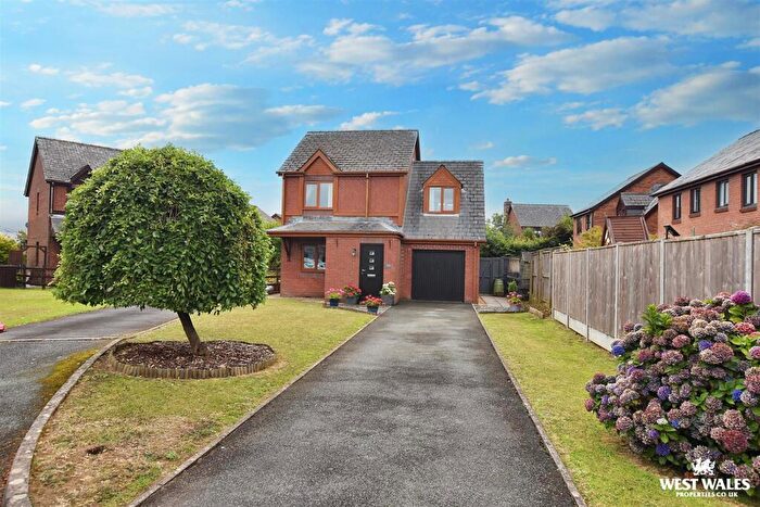3 Bedroom Detached House For Sale In Tudor Gardens, Merlins Bridge, Haverfordwest, SA61