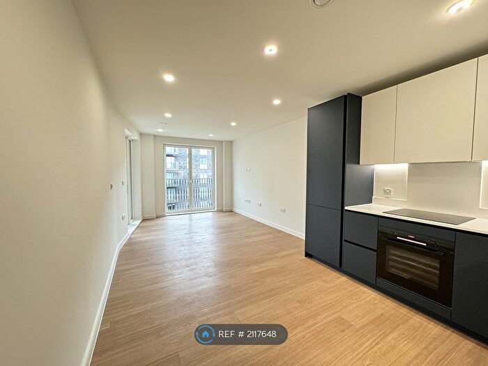 1 Bedroom Flat To Rent In Penny Brookes Street, London, E15