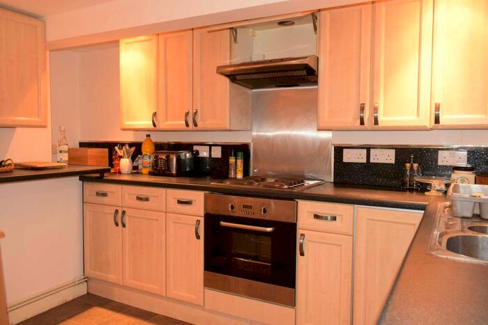 6 Bedroom Terraced House To Rent In Herbert Road, Bath BA2