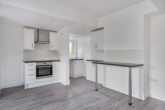 1 Bedroom Flat To Rent In Brighton Road, Coulsdon, CR5