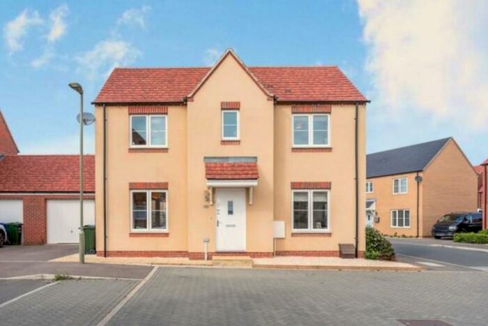 3 Bedroom Detached House To Rent In Bramble Crescent, Bodicote, OX15