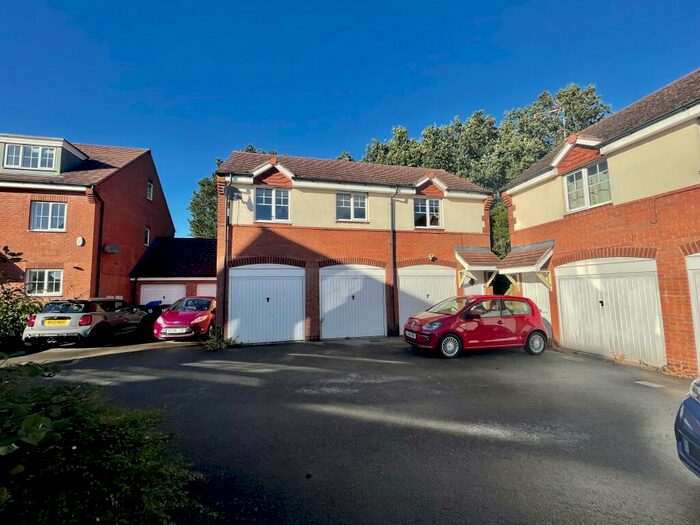 2 Bedroom Apartment To Rent In Hidcote Close, Rugby, Warwickshire, CV22