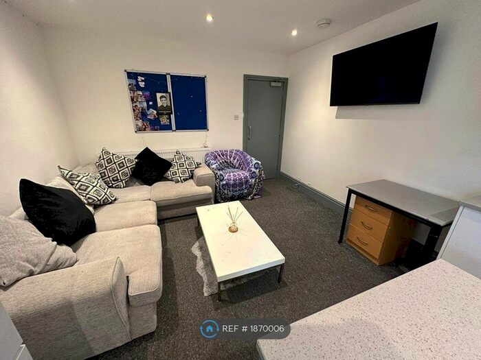 6 Bedroom Terraced House To Rent In Exeter Road, Birmingham, B29