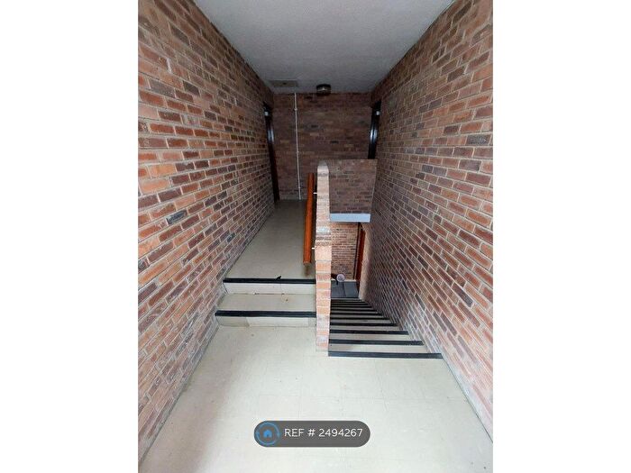 2 Bedroom Flat To Rent In Black Prince Avenue, Market Deeping, Peterborough, PE6