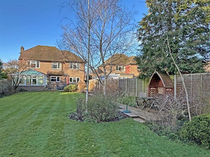 4 Bedroom Detached House For Sale In London Road South, Merstham, RH1