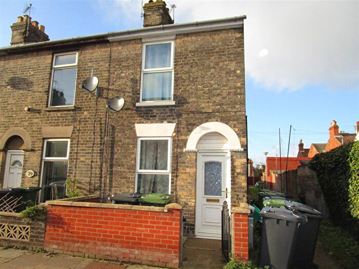 2 Bedroom End Terrace House To Rent In Highfield Road, Gorleston, NR31