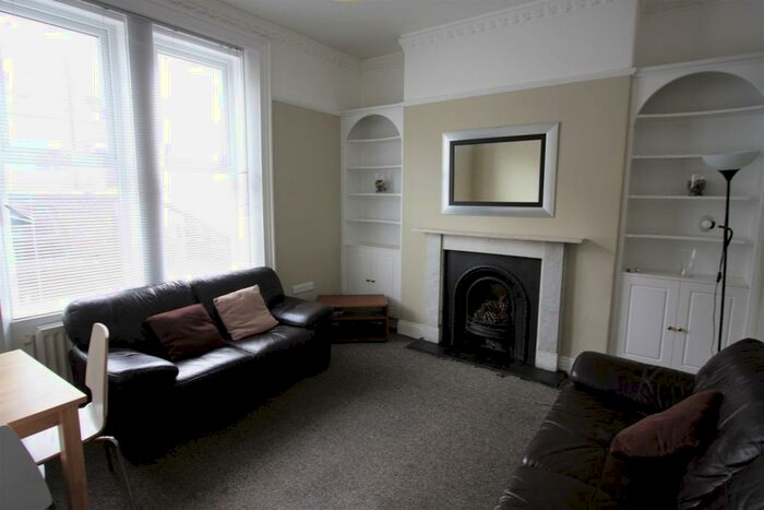 4 Bedroom Terraced House To Rent In Clayton Park Square, Newcastle Upon Tyne, NE2