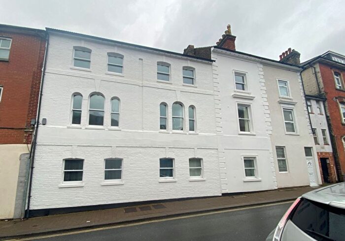 1 Bedroom Flat For Sale In Flat Iona House, Nelson Street, Aldershot, Hampshire, GU11