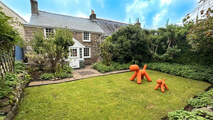 3 Bedroom Terraced House For Sale In Tredavoe, Penzance, TR20