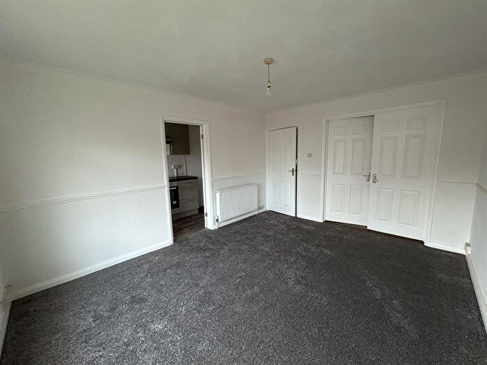 1 Bedroom Flat To Rent In Vicarage Lane, Gravesend, DA12