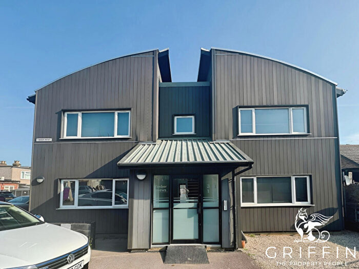 2 Bedroom Flat To Rent In Chadwell Road, Grays, RM17