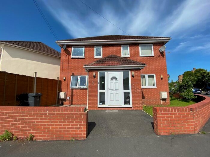 2 Bedroom Semi-Detached House To Rent In Bishopsworth Road, Bristol, BS13