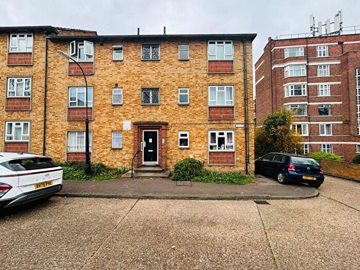 1 Bedroom Flat For Sale In Colney Hatch Lane, Muswell Hill, N10