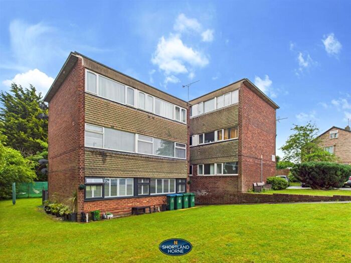 2 Bedroom Flat To Rent In Crathie Close, Wyken, Coventry, CV2