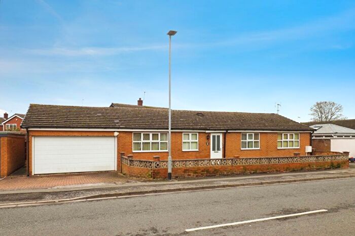 3 Bedroom Bungalow For Sale In Polperro Way, Hucknall, Nottingham, Nottinghamshire, NG15
