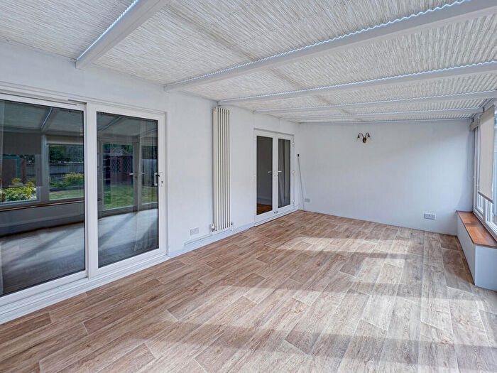 2 Bedroom Detached Bungalow To Rent In Cranleigh Close, Trumpington, Cambridge, CB2