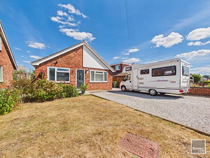 4 Bedroom Detached Bungalow For Sale In Rossons Road, Taverham, NR8