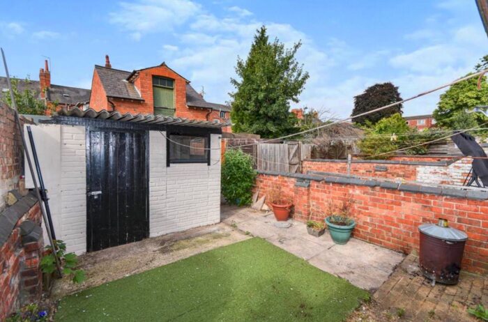 2 Bedroom End Of Terrace House To Rent In Symington Street, Northampton, NN5