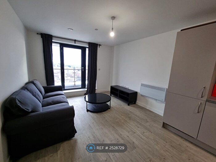 2 Bedroom Flat To Rent In Northill Apartments, Salford, M50