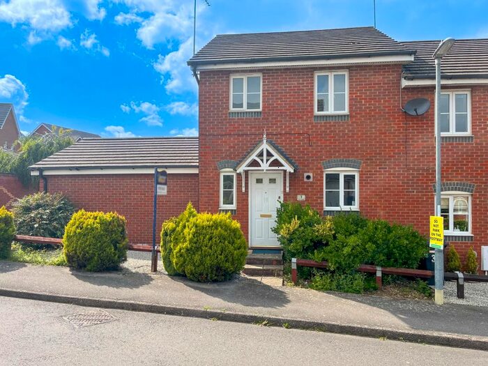 3 Bedroom Semi-Detached House To Rent In The Haystack, Daventry, NN11