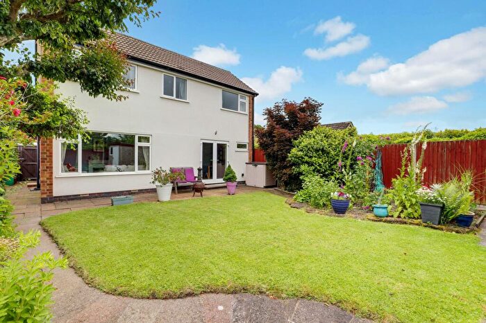3 Bedroom Detached House For Sale In Springwood Gardens, Woodthorpe, NG5