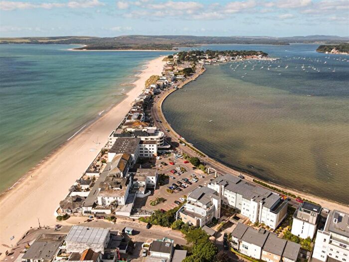 2 Bedroom Flat For Sale In Shore Road, Poole, BH13