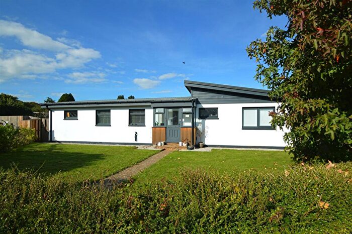 3 Bedroom Detached Bungalow For Sale In Recently Renovated * Winford, PO36