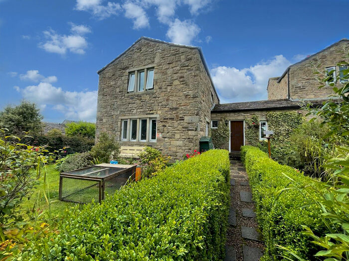 3 Bedroom Cottage For Sale In Back Lane, Hetton, BD23