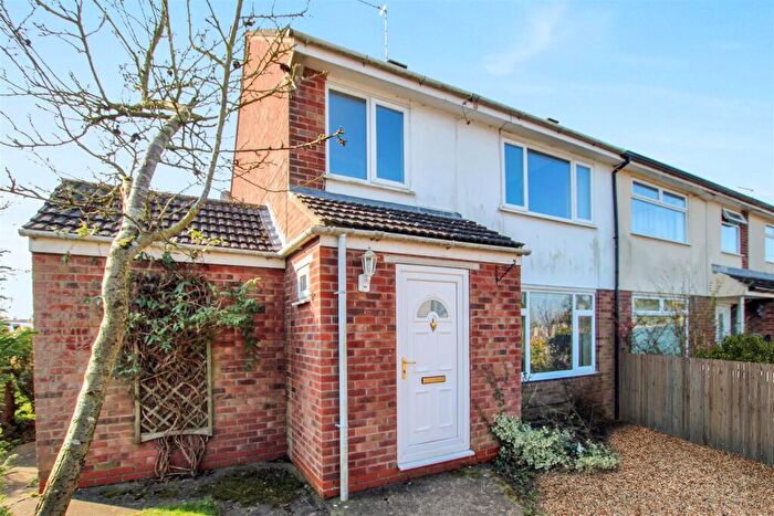 3 Bedroom Semi Detached House For Sale In Gordonfield, Market Rasen, LN8