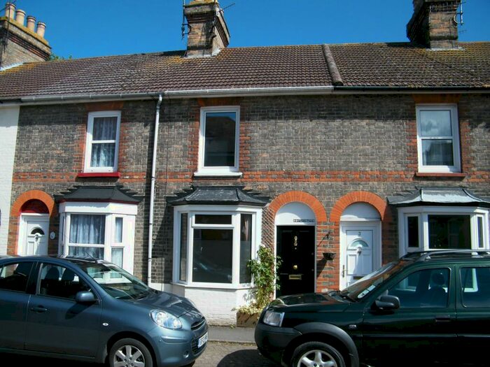 2 Bedroom House To Rent In Garfield Place, Faversham, ME13